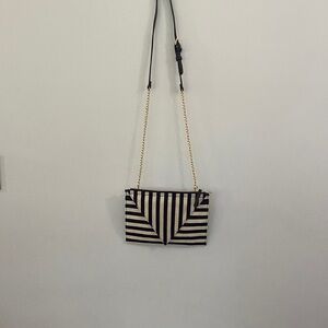 3/$10. NWOT Elegant Black and Cream Striped Crossbody Bag